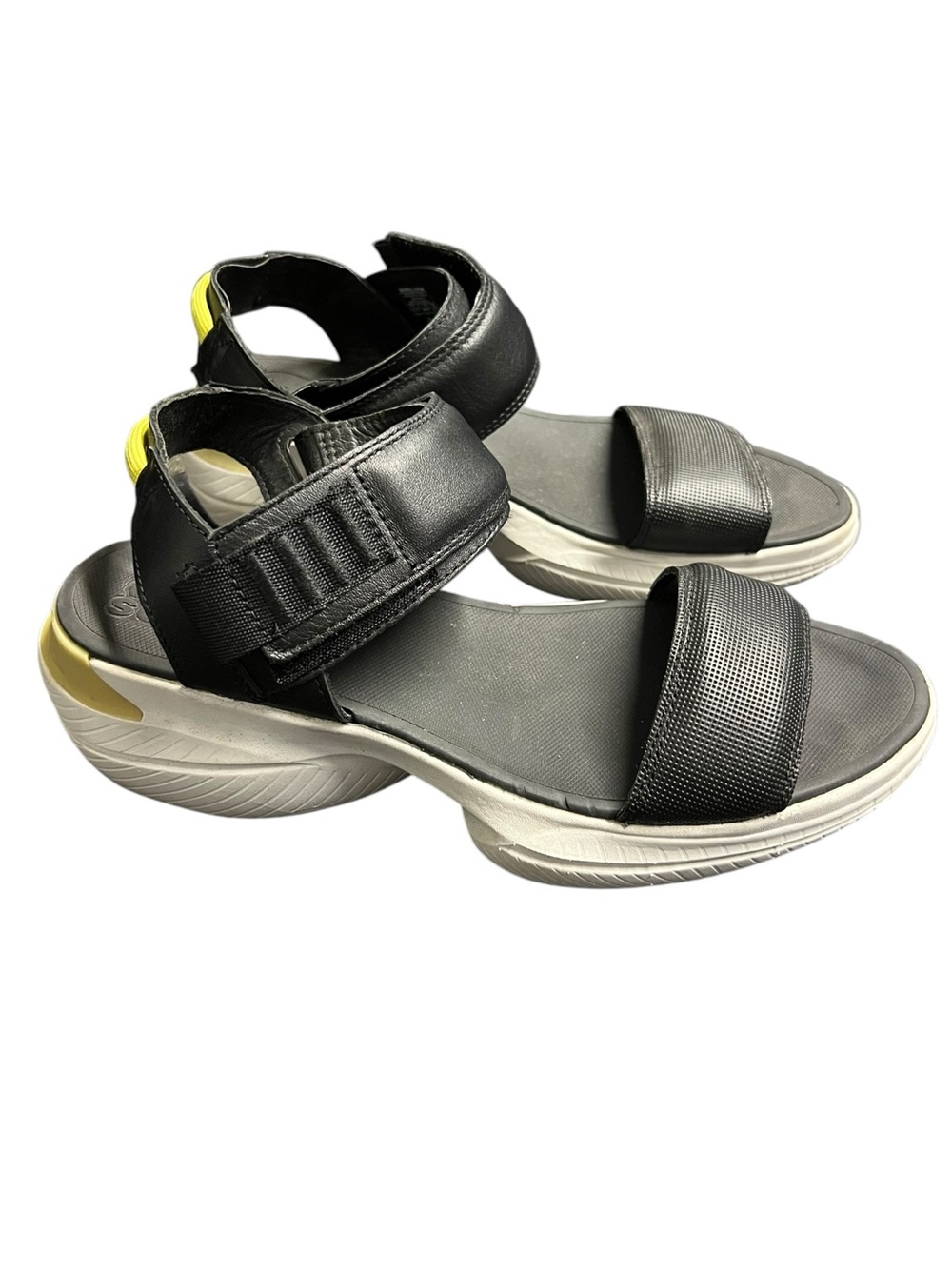 Sorel Women’s Explorer Black Blitz Stride Sandals Comfort